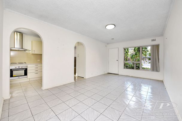 Ground floor apartment - Photo 1