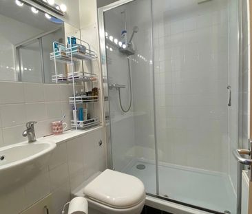 Room in a Shared Flat, Great North Road, N6 - Photo 6