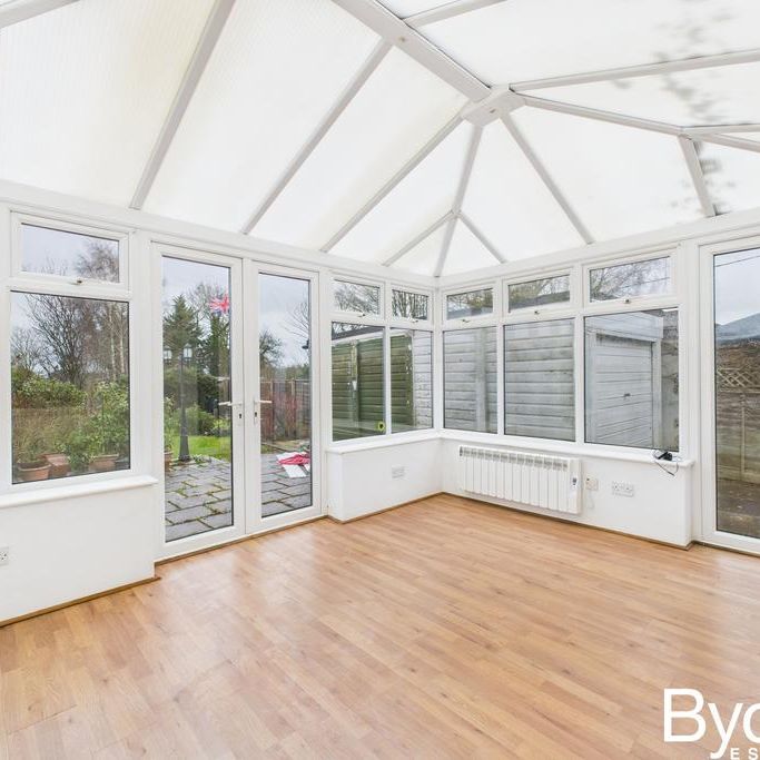 2 bedroom semi-detached bungalow to rent - Photo 1