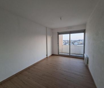 Location Appartement 2 pièces 37m² BORDEAUX 33000 - Photo 2