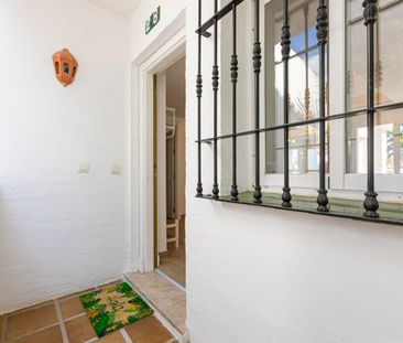 Middle Floor Apartment in Nueva Andalucía - Foto 1