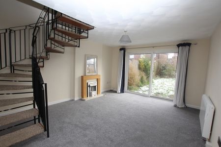2 Bedroom HOUSE, Chester - Photo 2