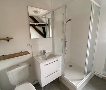 Location Appartement 4 pièces 75m² POITIERS 86000 - Photo 5
