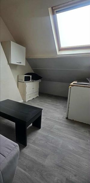 1 pièce - Meublé - 10,11 m² - 2ème étage - Colocation non autorisée - Photo 1