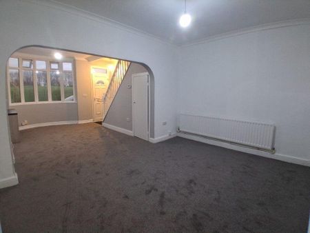 3 bedroom terraced house to rent - Photo 2