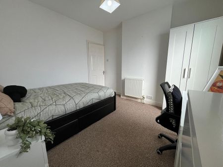 2 bedroom terraced house to rent - Photo 5