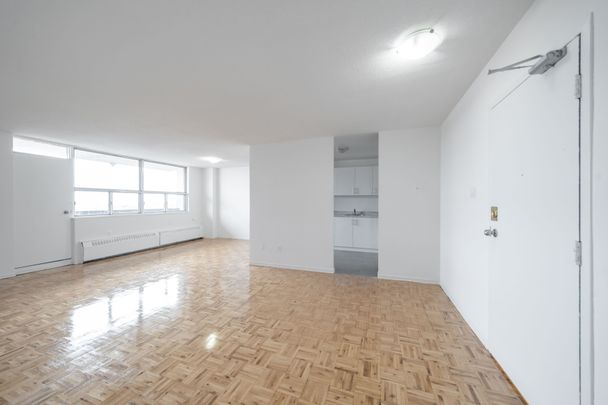 For Lease - 5 Glamorgan Avenue Unit# 901, Toronto, Ontario - Photo 1