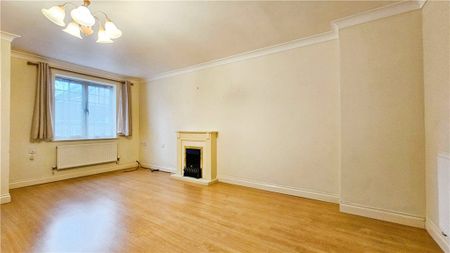 Parkside Place, Staines-upon-Thames, Surrey, TW18 2QZ - Photo 2