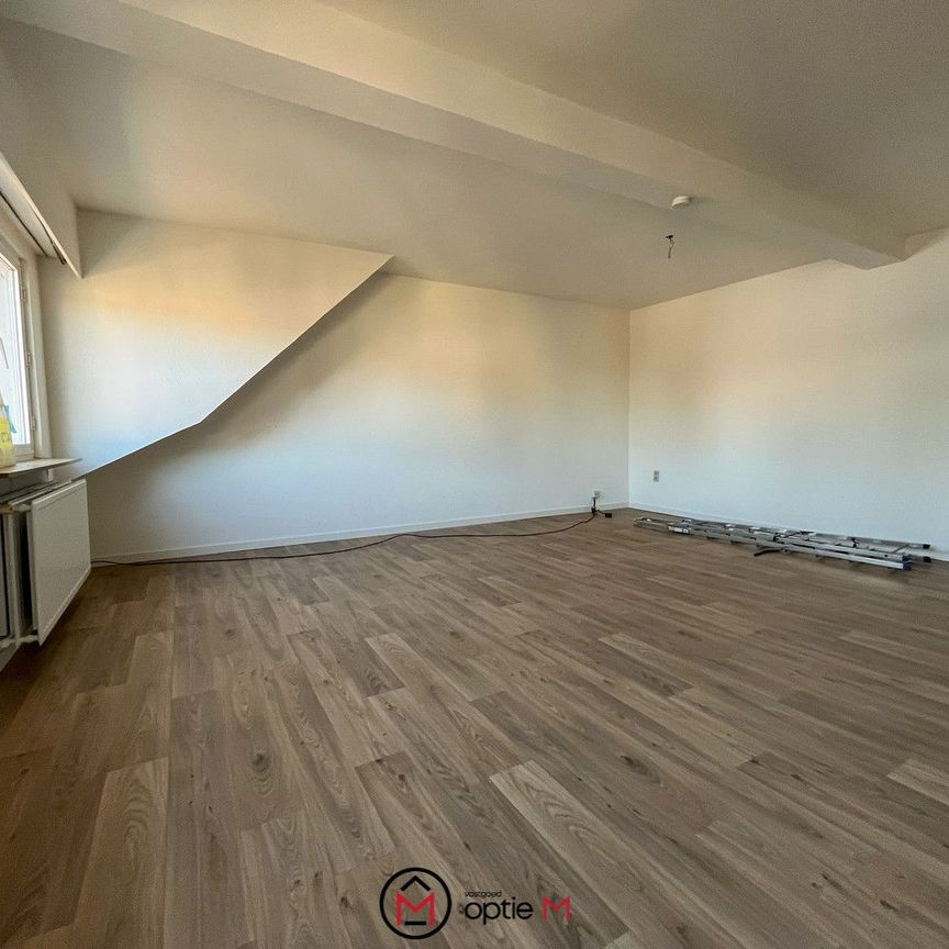 Ruim appartement te huur in het hart van Zonhoven - Photo 1