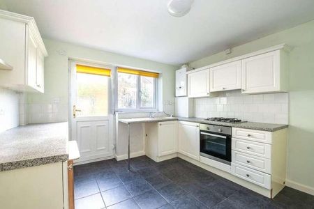 The Oval, Bingley, West Yorkshire, BD16 - Photo 4