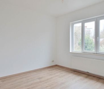 Eengezinswoning te huur in Ukkel voor € 1.700 met 3 slaapkamers - Photo 3