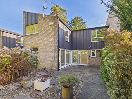 Marsham Lane, Gerrards Cross, Buckinghamshire,SL9 - Photo 3