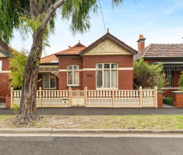 Family Home In One Of Albert Parks Best Streets! - Photo 2
