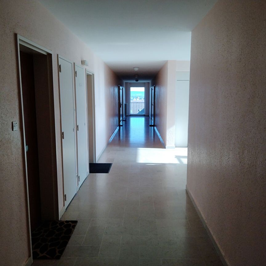 Petit appartement meublé entièrement rénové - Photo 1