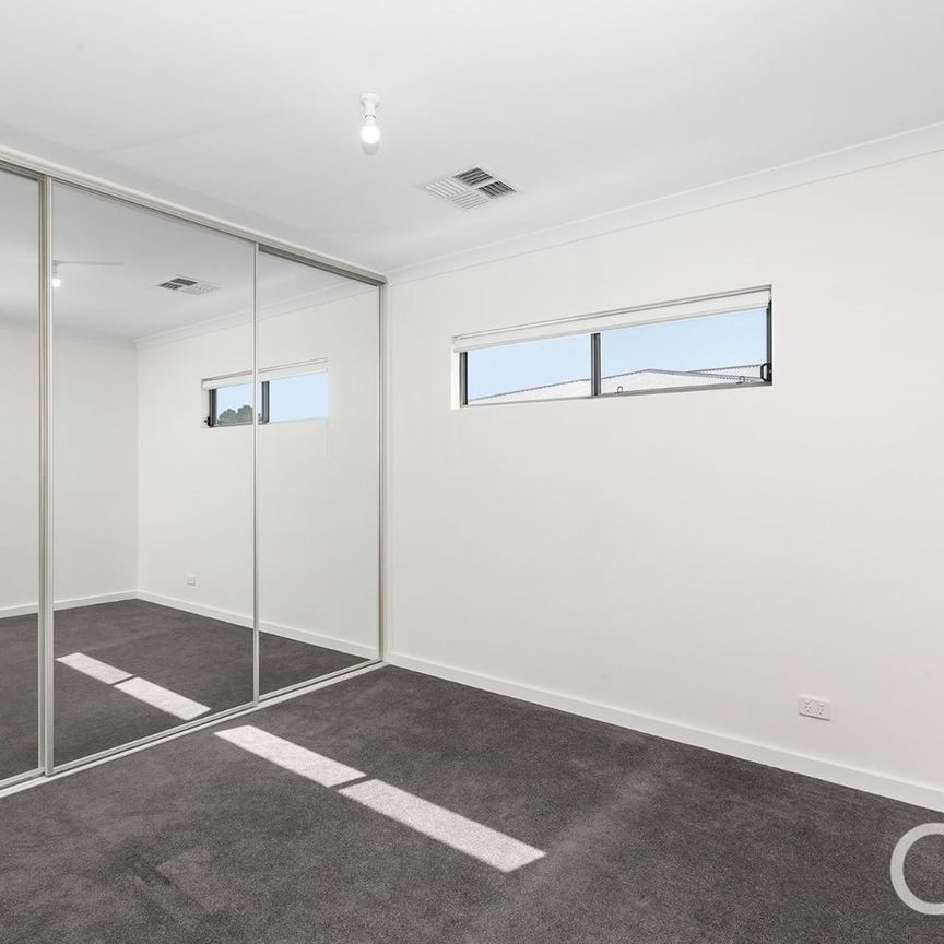 Open the Door to Modern Comfort - Photo 1