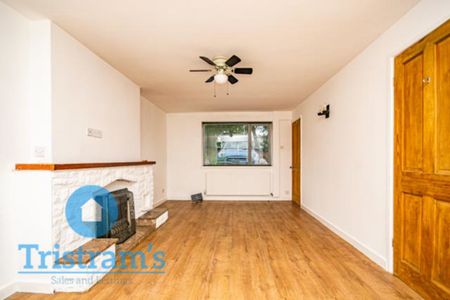 Coventry Lane, Bramcote - Photo 2