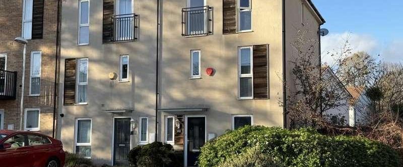 The Parks, Bracknell, RG12 - Photo 1