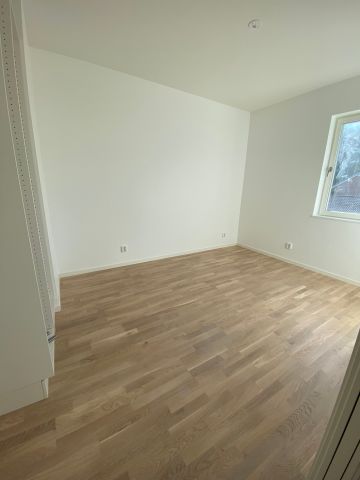 Södertälje - Photo 3