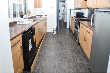 6 bedroom house share to rent - Photo 2