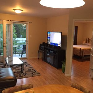 A Louer - Grand Condo 4 1/2 Sherbrooke - Photo 3