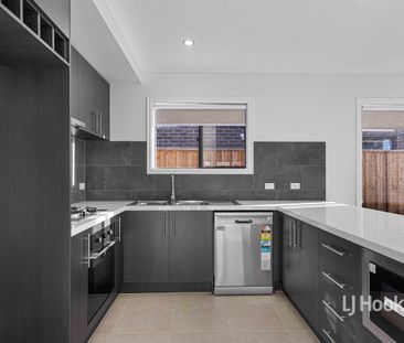 Modern Family Home in a Growing Rockbank Community! APPLICATIONS NO... - Photo 6