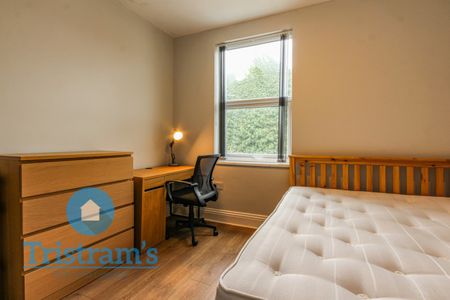 6 bed Semi-Detached House for Rent - Photo 3