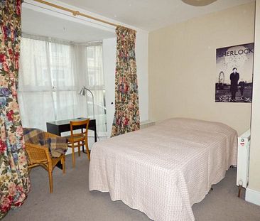 1 Bed - Sea View Place, Aberystwyth, Ceredigion - Photo 5