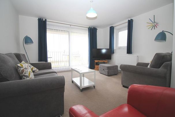 4 bedroom terraced house to rent - Photo 1