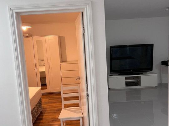 6 bedroom terraced house to rent - Photo 1