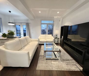 For Lease - 2358 Natasha Circle, Oakville, Ontario - Photo 2