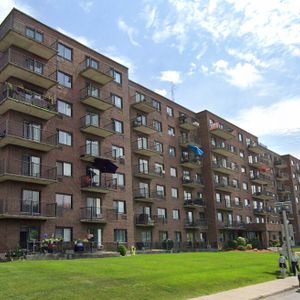 4 1/2 - 2700 Thiemens, Montréal - Photo 3