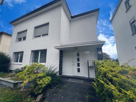 Großzügige 4-Zimmer Wohnung im Herzen von Lüdenscheid zu vermieten - Photo 2