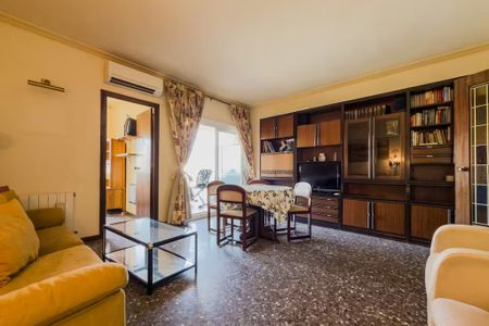 Ronda del Guinardó, Barcelona, Catalonia 08025 - Photo 5