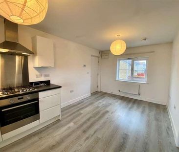 Heol Cambell, Coity, Bridgend - Photo 3