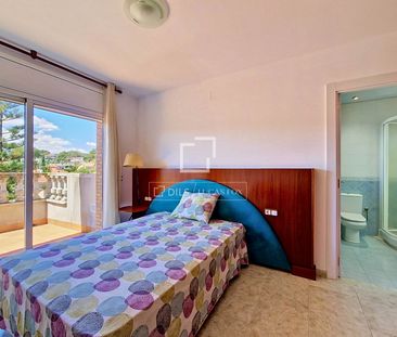 4 Bedroom house / villa with 500m² garden for rent in Cunit, Costa ... - Photo 5