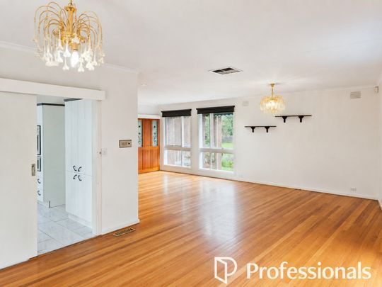 Spacious Family Home in Brentwood Secondary College & Mount View Primary School Zones - Photo 1