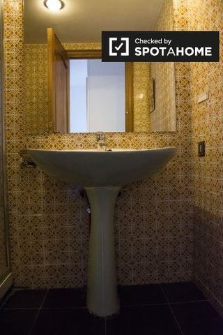 madrid, Community of Madrid 28035 - Photo 5