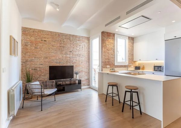 Carrer de Sant Pere Màrtir, Barcelona, Catalonia 08012