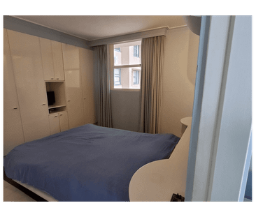 FURNISHED - Fantastic Location in the heart of the CBD: Views, Pool! - Photo 5