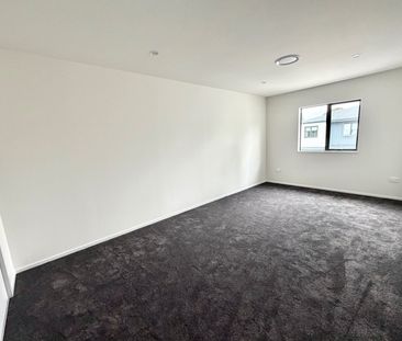 17B Martin Place, Kelston, Auckland - Photo 3