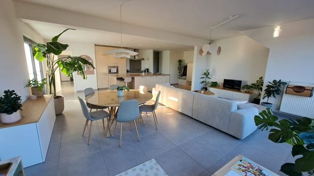 Appartement te huur - foto 1