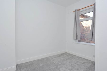 142 Greenville Road, off Grand Parade, BELFAST, BT5 5JY - Photo 4