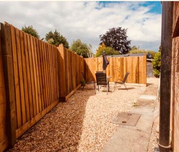 1 bedroom in a house share to rent - Photo 4