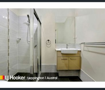 Modern & Private - Photo 4