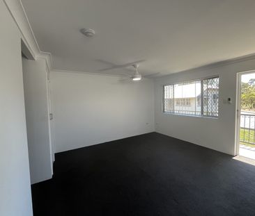 FULLY AIR-CONDITIONED ONE BEDROOM UNIT - Photo 2