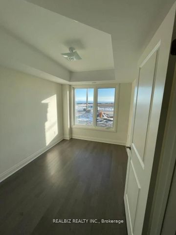 Condo Townhouse For Lease | E9039046 - Photo 4