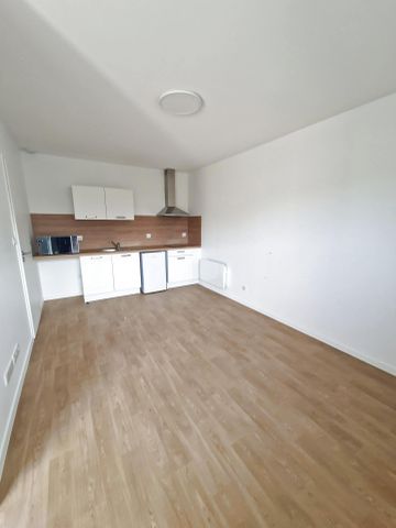 Location Appartement 1 pièce 22m² LA ROCHE SUR YON 85000 - Photo 5