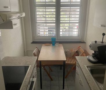 Grosszügige 2-Zimmer-Wohnung im 1. OG an zentraler Lage - Photo 2