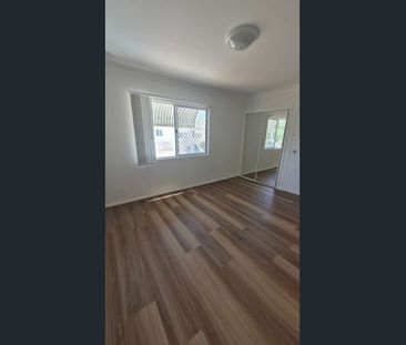 New renovated home in an excellent location - Photo 5