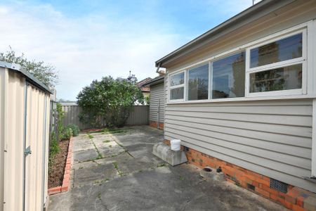 38 Grammar Street, Wendouree - Photo 5